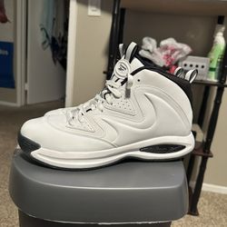 White Reebok Galaxy 1 Leather Shoes (Various Pairs And Sizes)
