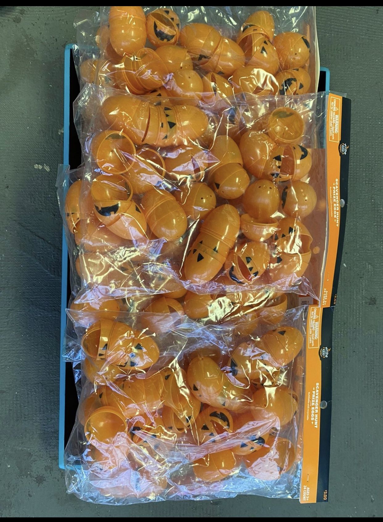 14 bags hunt prize eggs