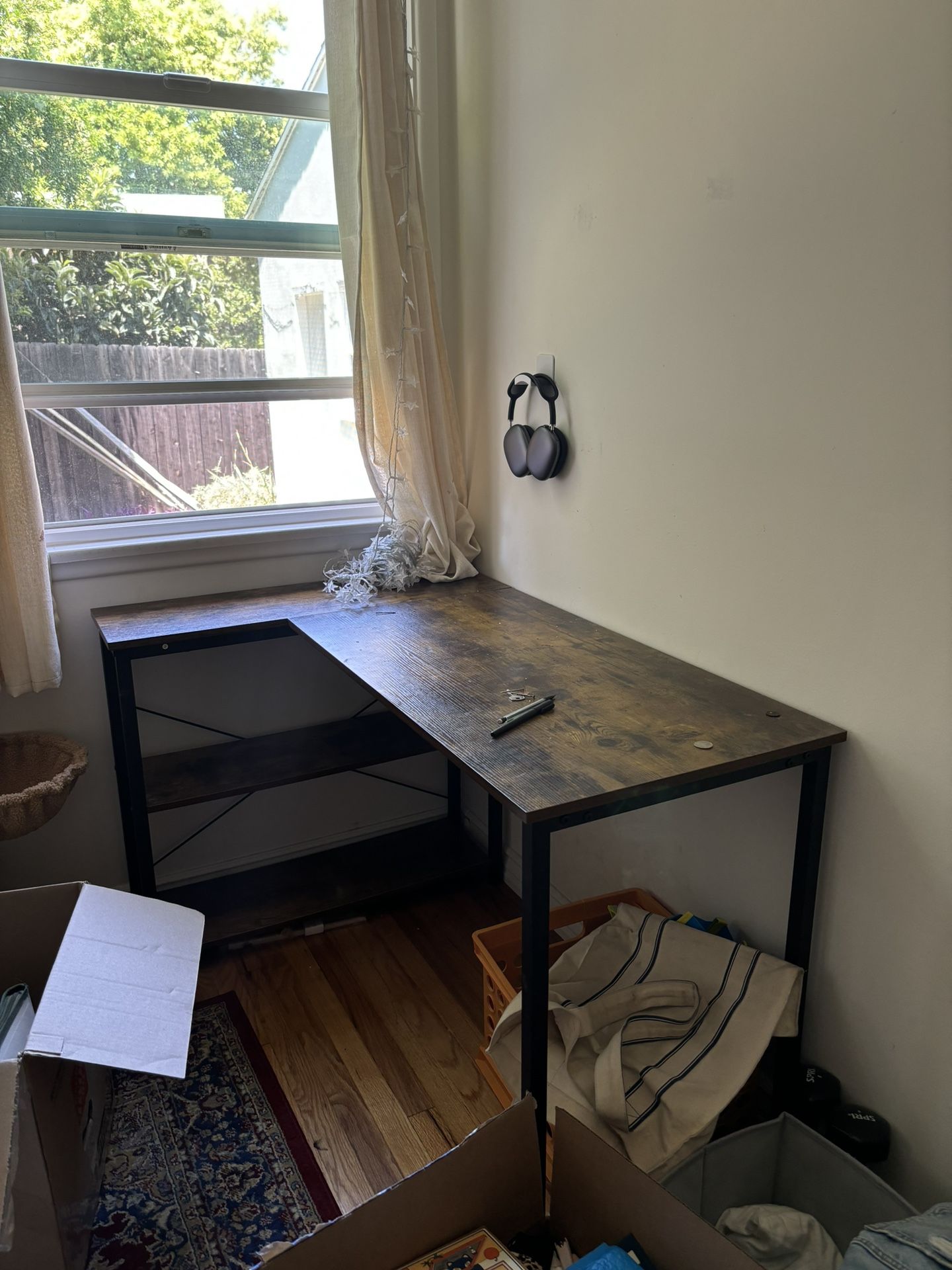 L-Shaped Corner Desk
