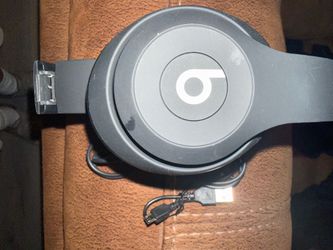 Beats studio3 wireless headphones