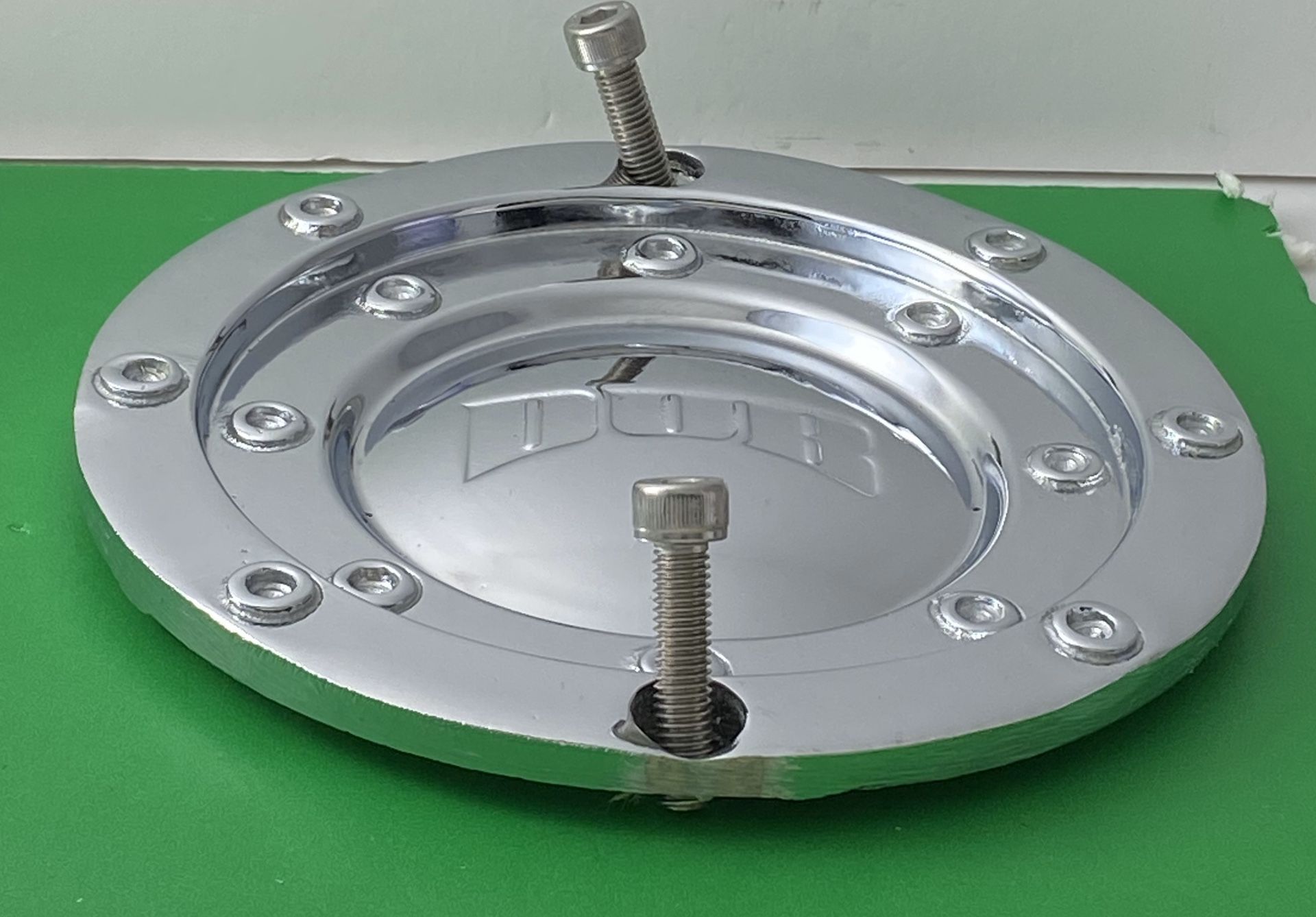 BOSS CENTER CAP # 7120-18 S607-11 CHROME WHEELS CENTER CAP