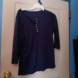 Linda Blusa  Taya  Xl Biene Como L Muy Comoda Aguardada Nunca Usada No Tiene Etiqueta Pero Es Xl Tela Floja De Licra Muy Comoda 