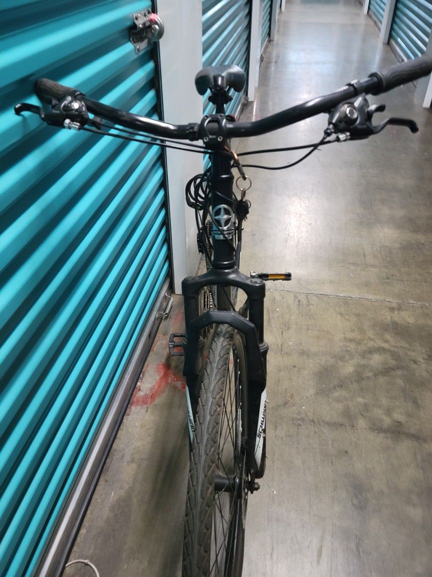 Schwinn Mountain Bike medium Size