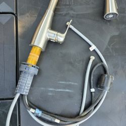 Glacier Bay Single Handle Pull-Down Sprayer Kitchen Faucet 1 or 3 Holes