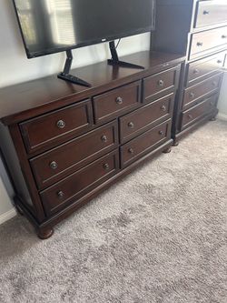 Caoba wood drawer and dresser set
