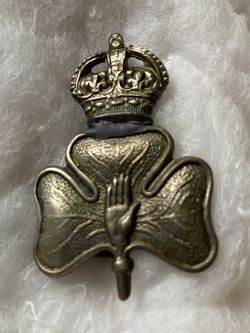 Antique Crown, Clover with Hand Pin, possibly of Irish origin