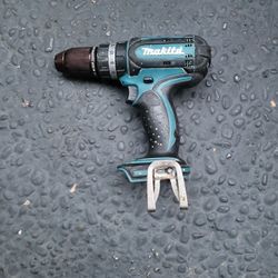Makita 18v DRILL  1/2"