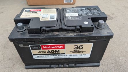 Motorcraft 800 CCA Group Size 94R Vehicle Battery BAGM94RH7800