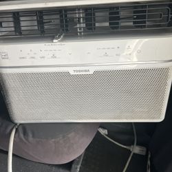 Air Conditioner Works Perfect
