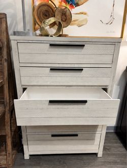 Brand New White 5 Drawer Chest