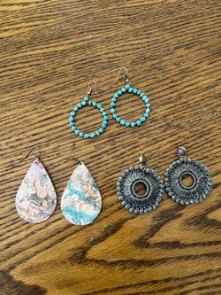 Lot 3 Pairs Womens Earrings / Jewelry