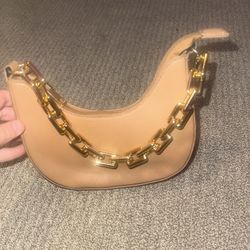 Brown shoulder purse 