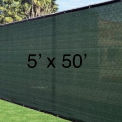 FENCE SCREEN 5’x50'  Privacy Screen includes ZIP TIES - GREEN