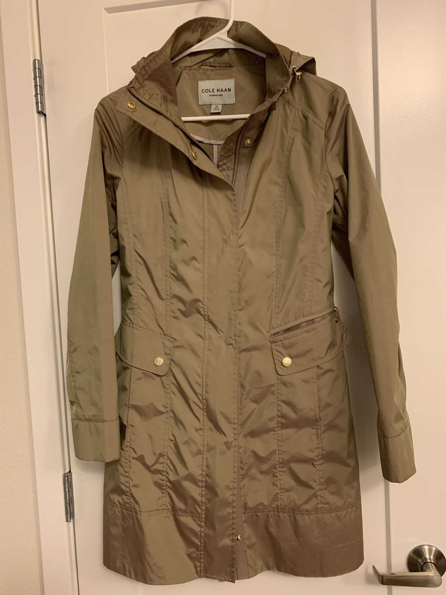 Cole Haan Signature Packable Women’s Raincoat, Size XS