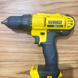 DRILL DEWALT 20V NEW TOOL ONLY 