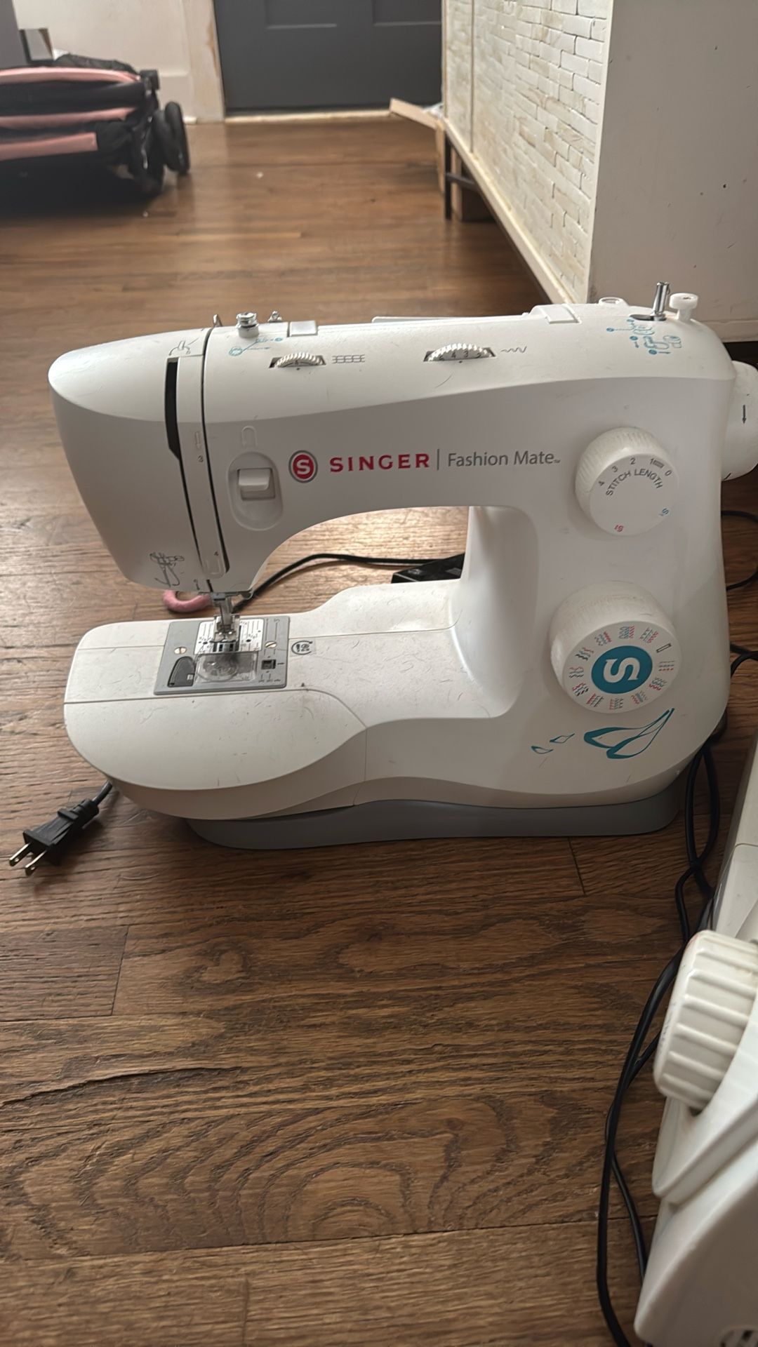 Singer Sewing Machine