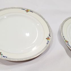 Vintage Dinner Plates With Gold Rims And Flower Designs From Japan