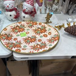 Plater Oval Pumpkin