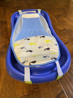 The First Years Sure Comfort Deluxe Newborn-to-Toddler Tub with Sling