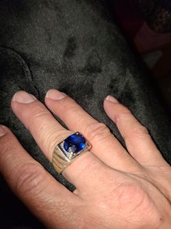 Nice stone 18k