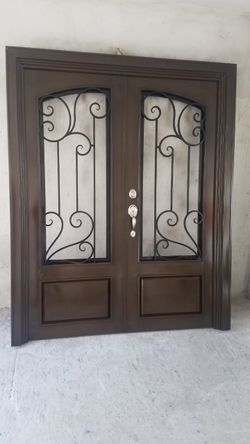 Puertas Iron doors