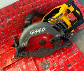 Dewalt Saw $260