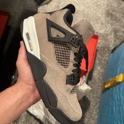 Air Jordan 4 Taupe Haze 