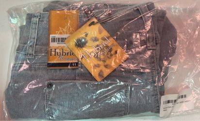 Hybrid & Company Women's Butt Lift Capri Jeans Size 11