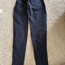 Women’s black Boom Booty leggings (medium) NEW