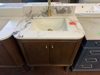 Collette 30 in. Single Sink Cinnamon Oak Bath Vanity with White Top and Gold Faucet