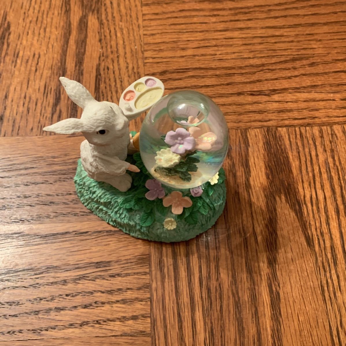 Music Box Bunny With Shaker Globe