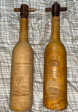 Vintage Olde Thompson Wood Wine Bottle Salt & Pepper Grinder Mill Set sutter home (READ DESC)