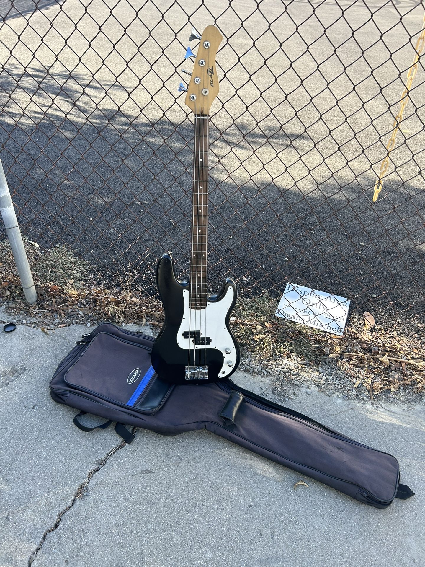 BlaZe J Bass Guitar (used) 4 Strings