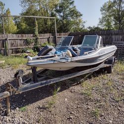 Bass Ski Boat With 90 Hp 