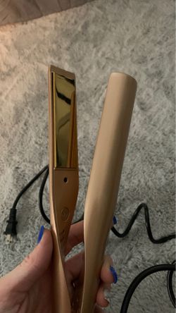 Hair straightener / curler