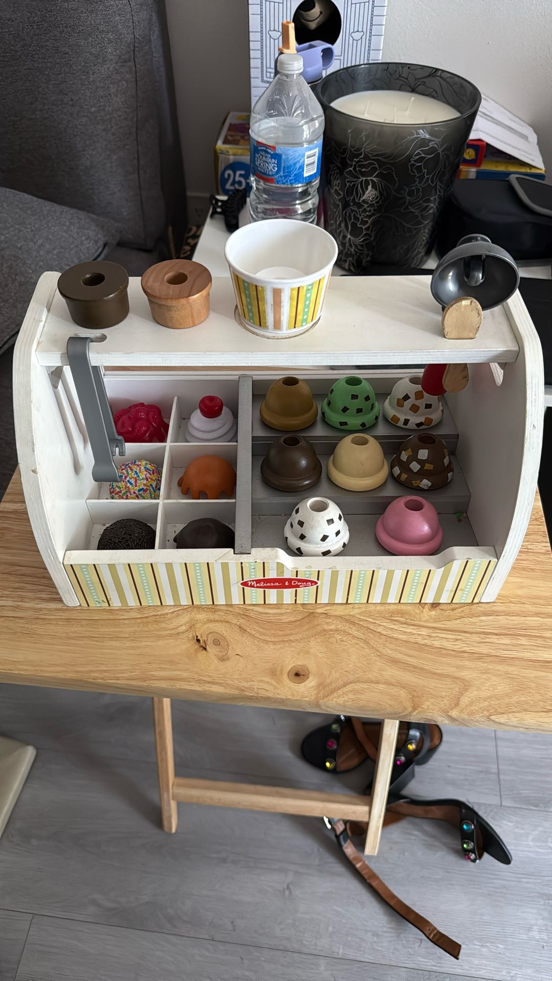 Melissa And Doug Scoop & Serve Ice Cream Counter