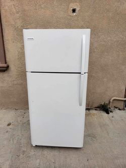 Frigidaire Refrigerator 18cu ft 30x30x66🚨👍3 MONTHS WARRANTY