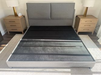 TRICA NEST PLATFORM BED - KING