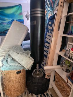 Kickboxing stand and bag