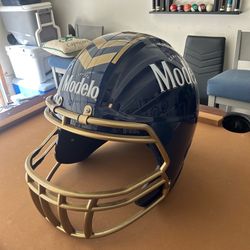 Modelo helmet
