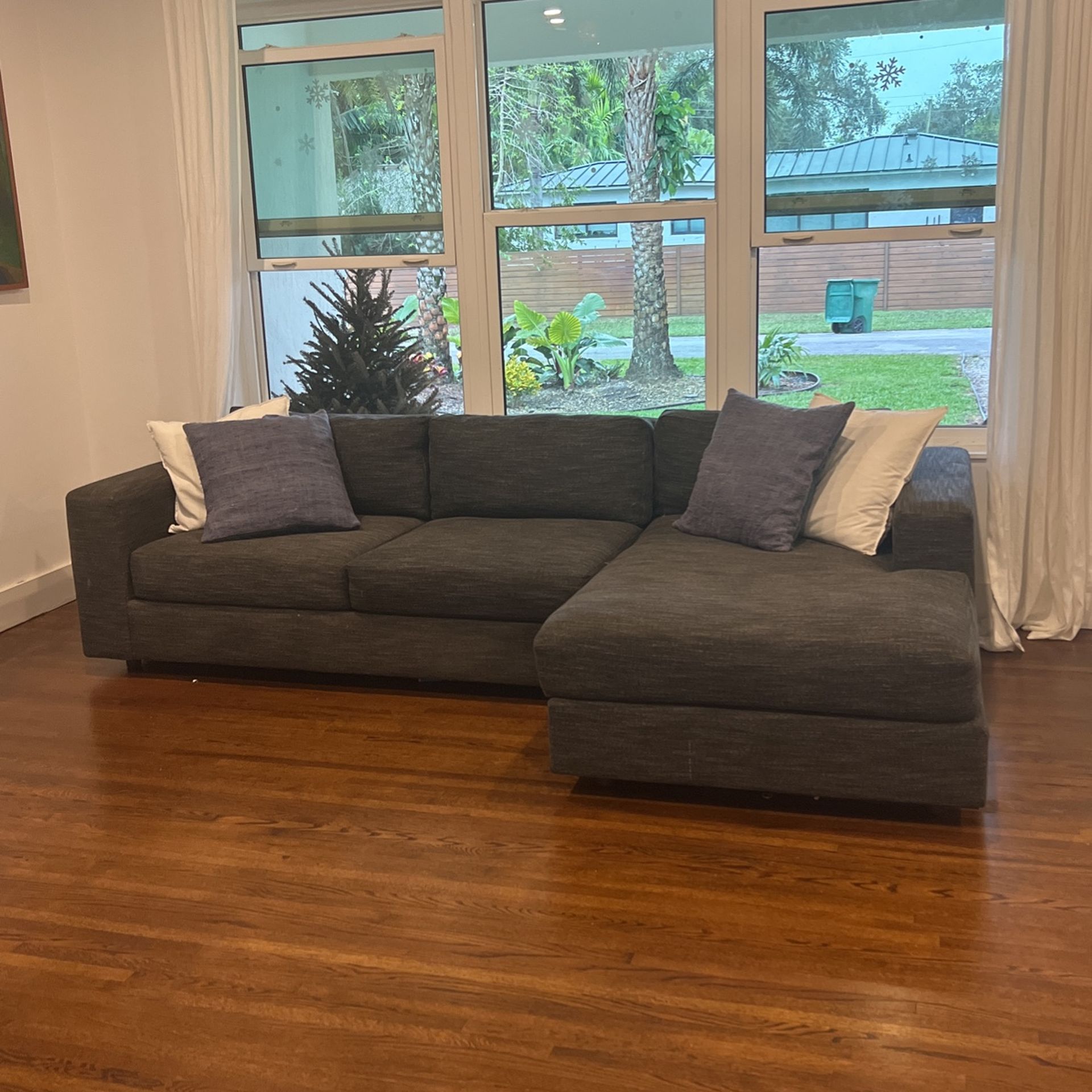 West Elm Couch/Sectional sofa for Sale in Miami, FL OfferUp