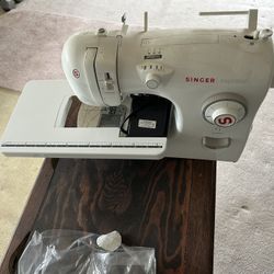 Singer Sewing Machine