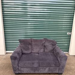 Charcoal Gray Loveseat FREE DELIVERY 🚚 