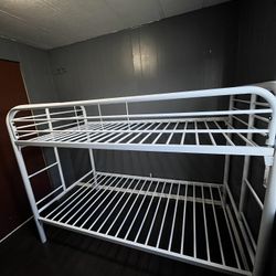 Twin Bunk Bed 