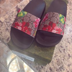 Gucci Slides 