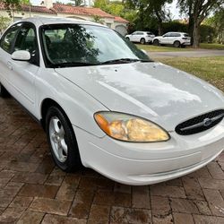 2002 Ford Taurus