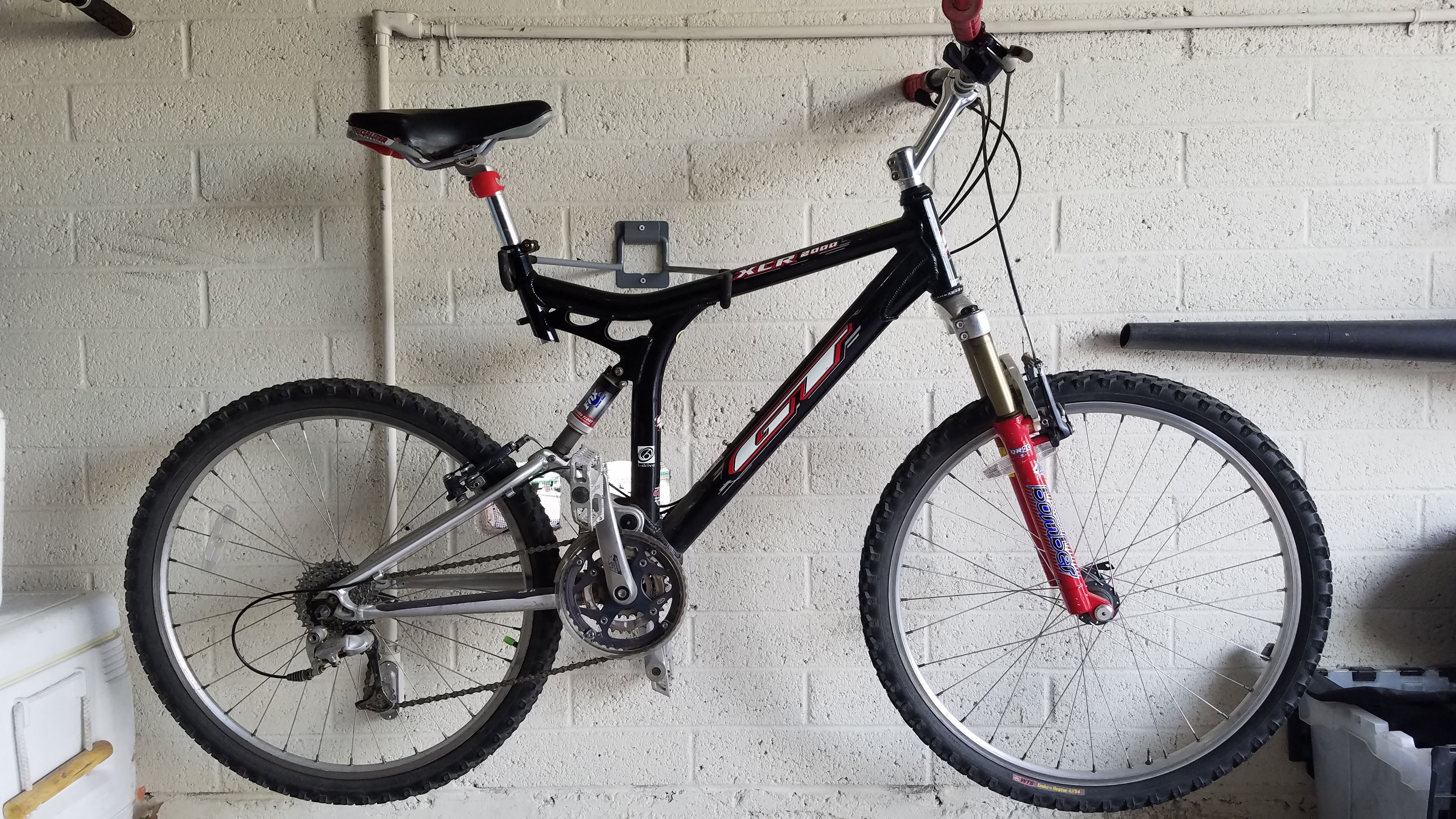 GT XCR-2000 Large Mountain Bike