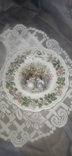 Royal Doulton 'Summer' collectors plate . mint condition