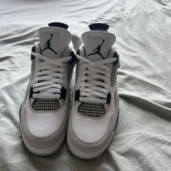 Jordan 4 Military Blacks 