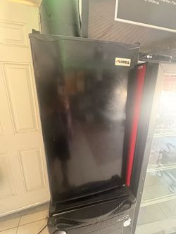 Mini fridge